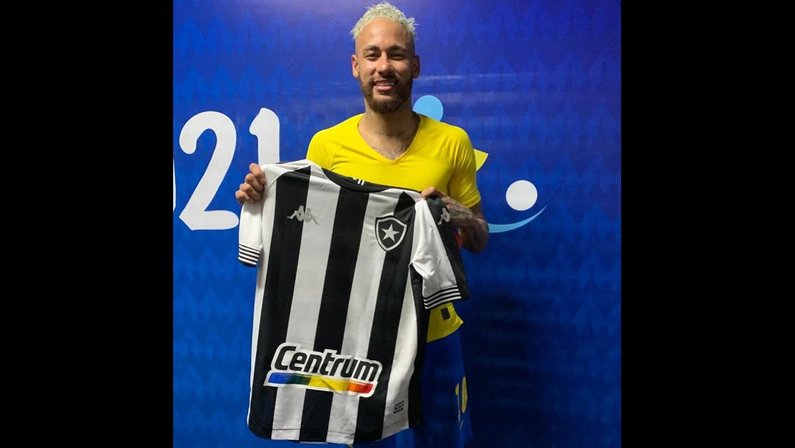 Neymar ganha camisa do Botafogo
