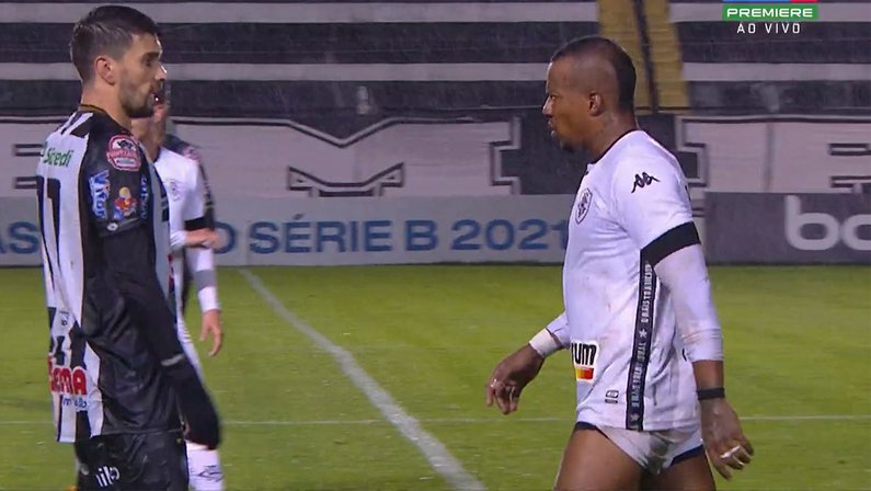 Rodrigo Pimpão e Guilherme Santos em Operário x Botafogo | Série B do Campeonato Brasileiro 2021