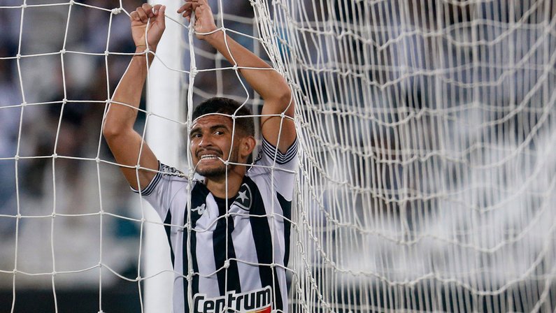 Marco Antônio não esconde ansiedade com acesso iminente do Botafogo: ‘Falta pouco’