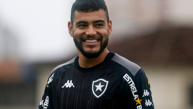 Barreto está no Rio, mas Botafogo e Criciúma ainda não têm acordo sobre opção de compra