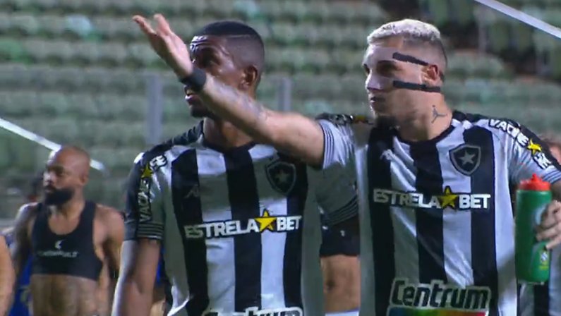 Kanu e Rafael Navarro em Cruzeiro x Botafogo | Série B do Campeonato Brasileiro 2021