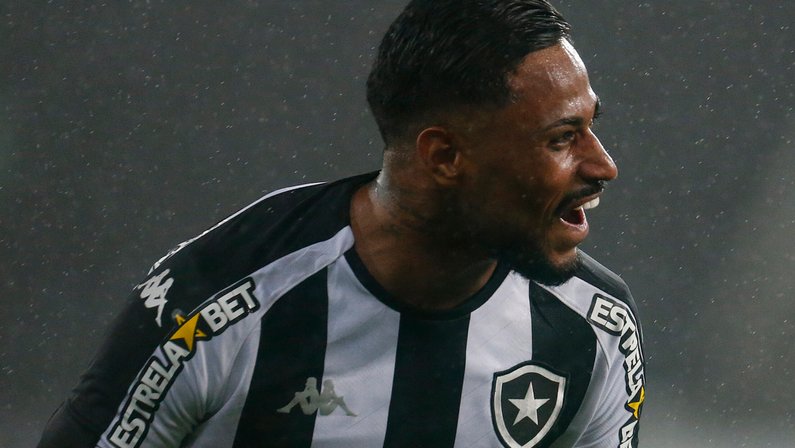 Botafogo põe três em seleção da galera da 33ª rodada da Série B dominada pelo Coritiba