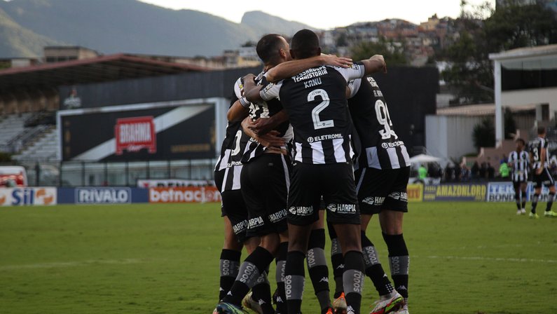 Com jogo alterado pela CBF ‘por causa’ do Botafogo, Vasco reclama e tenta reverter situação