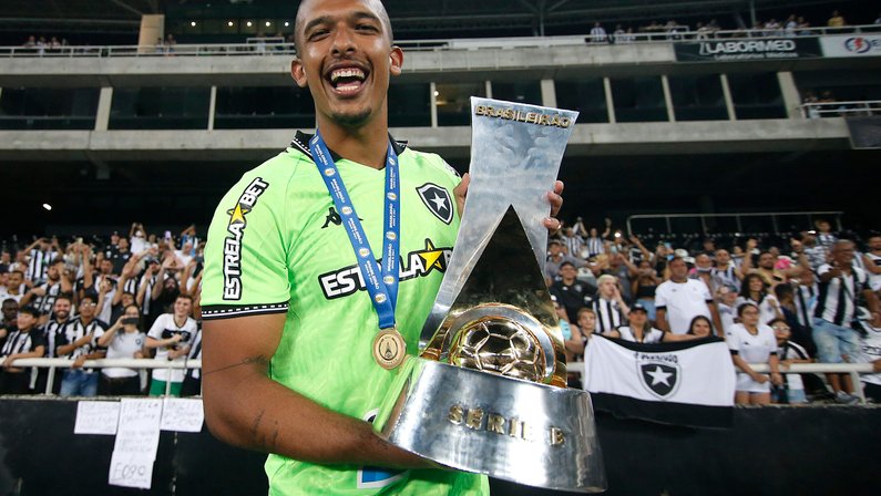 Campeão Botafogo domina seleção da galera da Série B, com seis representantes