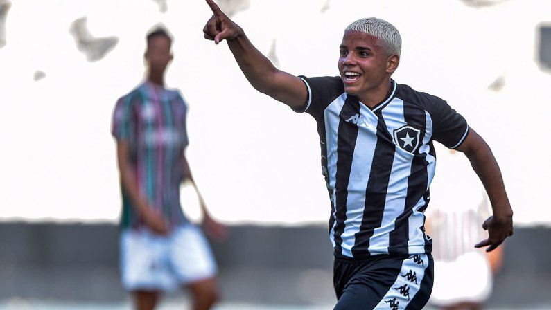 Foguete em Botafogo x Fluminense | Final do Campeonato Carioca Sub-15 2021