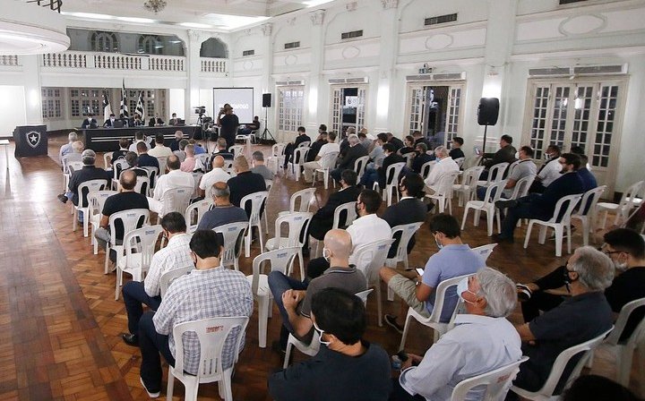 Reunião do Conselho Deliberativo do Botafogo sobre venda para John Textor