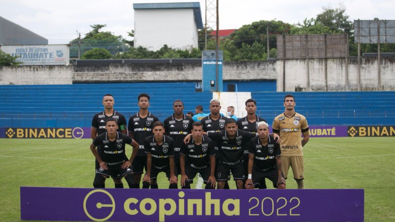 Pitacos: Botafogo novamente fica entre melhores no sub-20, mas sensação é de que poderia mais