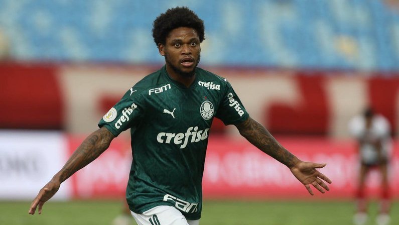 Luiz Adriano, atacante do Palmeiras