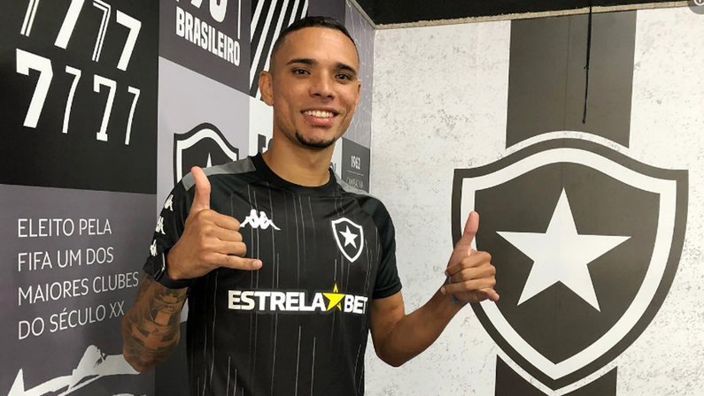 Luiz Fernando se reapresenta ao Botafogo para pré-temporada 2022