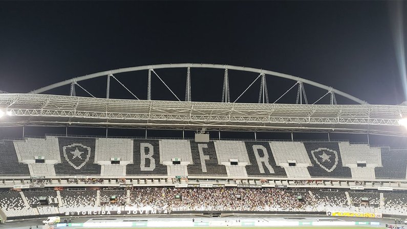 Refletores apagados do Estádio Nilton Santos - Boavista x Botafogo