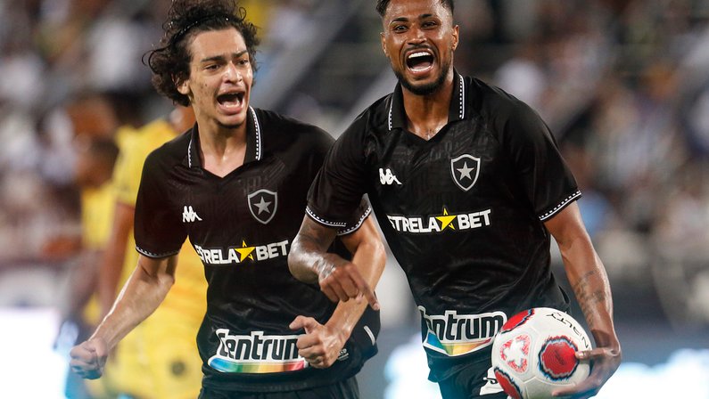 Análise: Botafogo erra na defesa, mas mostra força para buscar a virada sobre o Madureira