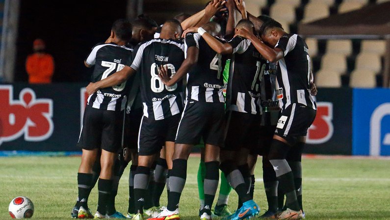 Textor vai minimizar estragos causados ao Botafogo pelo Carioca