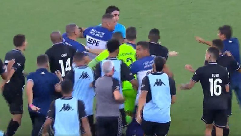 ‘STJD é um leão para punir jogador. E o juiz, vai ficar quanto tempo sem apitar?’, questiona jornalista após Fluminense x Botafogo