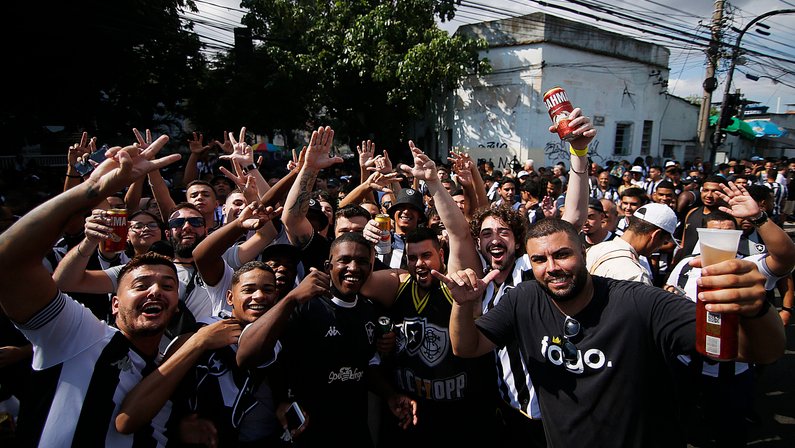 Torcida do Botafogo esgota ingressos para jogo com América-MG em 10 minutos