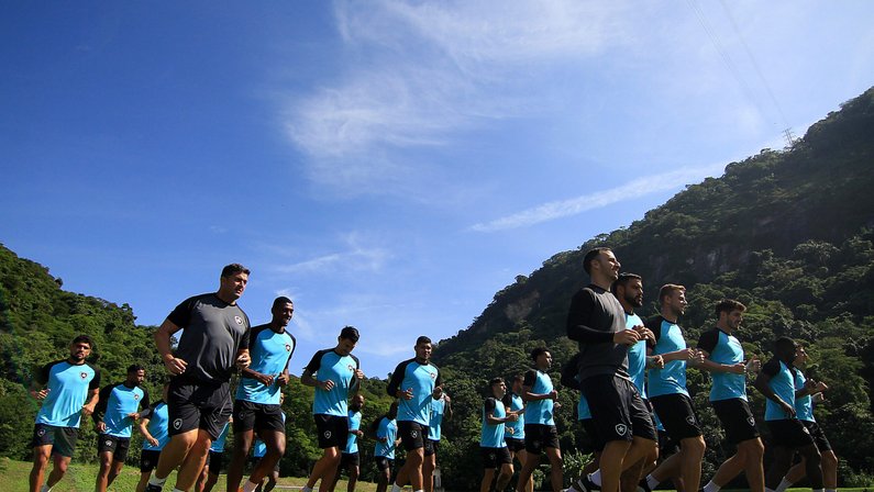 Concentração só no dia: jogadores do Botafogo se apresentam apenas nesta quinta para duelo com Ceilândia