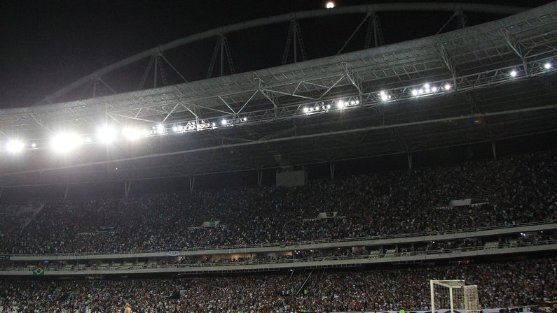 Customização, cerveja, alimentação, cambistas, estacionamento… CEO do Botafogo tira dúvidas sobre planos para o Estádio Nilton Santos