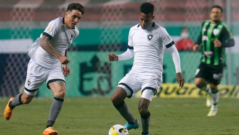 Luís Castro não se irritou por acaso… Erison salva o Botafogo