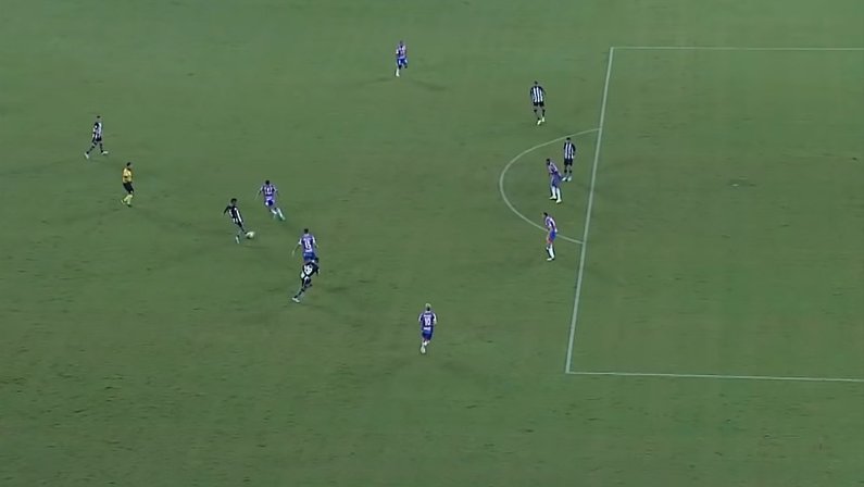 Gol anulado de Erison pelo VAR em Botafogo x Fortaleza é questionado por Loffredo: ‘Não pode ficar ficar marcando impedimento de unha’