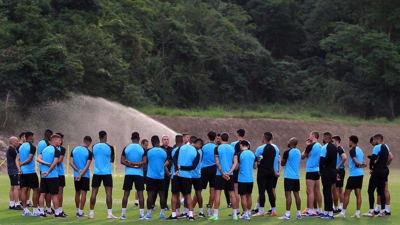 Blog: com falta de empenho e dedicação de alguns atletas, além de atrasos a treinos, ‘comprometimento’ vira pauta no Botafogo 