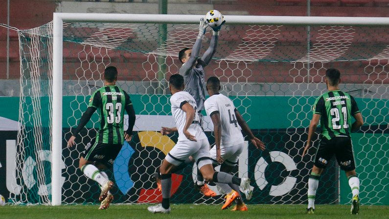 Comentarista: ‘Botafogo fez seu pior primeiro tempo no semestre contra o América-MG’