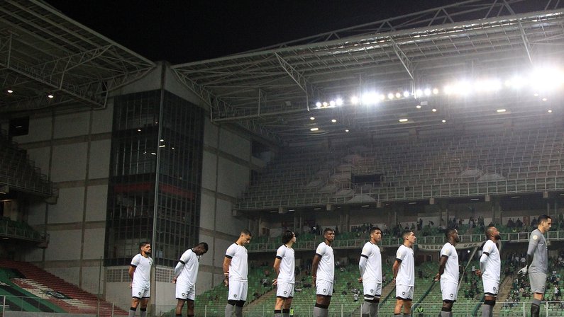 Elenco em América-MG x Botafogo | Copa do Brasil 2022