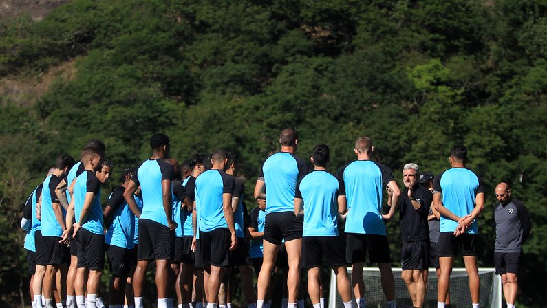 Encorpou: veja como ficou o elenco do Botafogo após a 2ª janela de transferências de 2022
