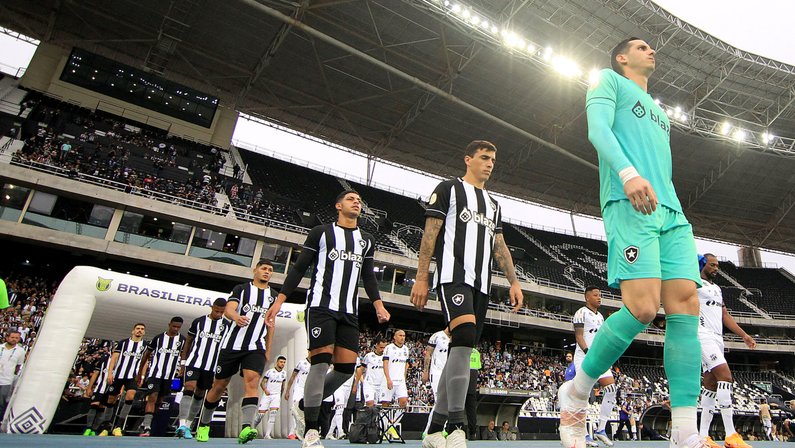 Pitacos: empate com o Ceará deixa algumas perguntas no Botafogo; o que falta?