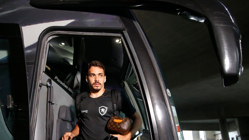 Comentaristas analisam o que muda no Botafogo sem Eduardo para enfrentar o Goiás