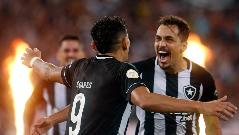 Apresentador aposta: ‘Botafogo vai terminar no G-8 ou até melhor. Está jogando mais bola que o Atlético-MG’