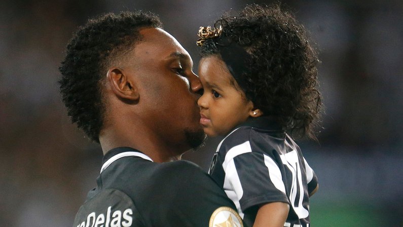 Marçal rasga elogios a Jeffinho no Botafogo: ‘Joguei com poucos jogadores com essa qualidade, gigantesca’