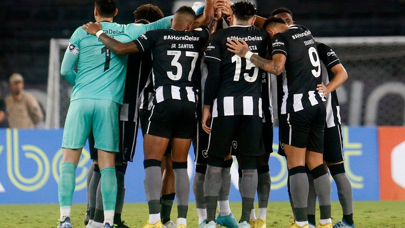 Botafogo fortalece defesa e passa dois jogos sem sofrer gol pela primeira vez no Campeonato Brasileiro