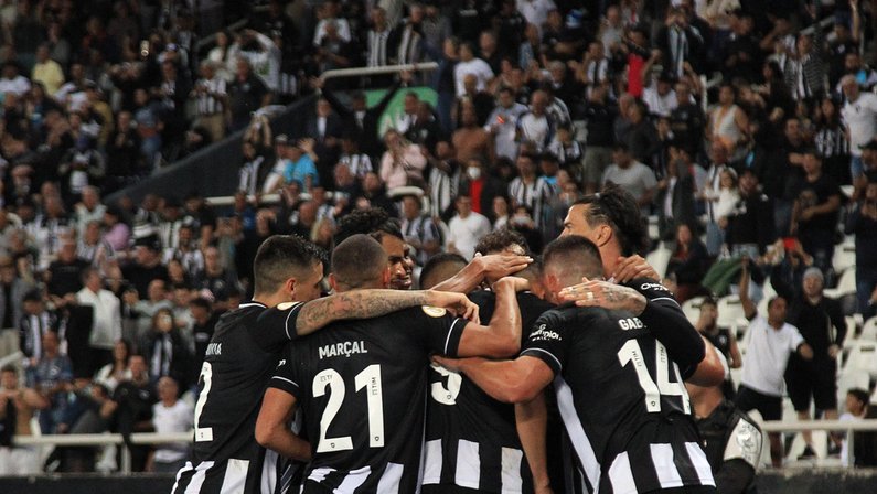 Média histórica mostra que Botafogo precisará fazer mais 21 pontos para ir à Libertadores-2023 com G-8