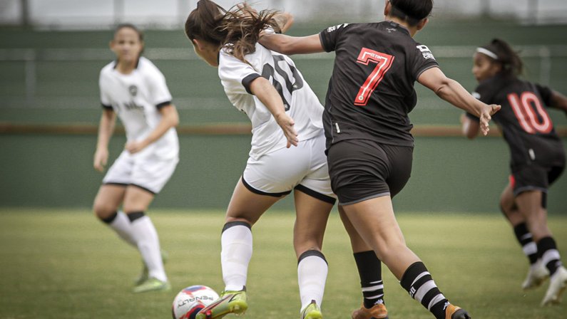 Botafogo domina, vence Vasco fora de casa e sobe na tabela do Campeonato Carioca Feminino