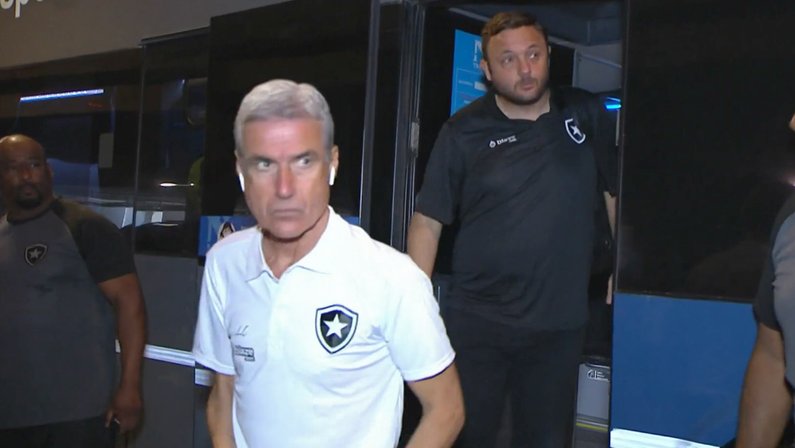 Luís Castro em Fortaleza x Botafogo | Campeonato Brasileiro 2022