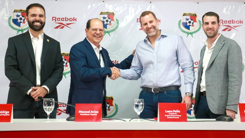 Seleção do Panamá e Reebok selam acordo de 2023 a 2026