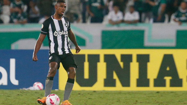 Comentarista: ‘Desfalques de Cuesta e Marçal cobraram preço alto ao Botafogo. Substitutos não estiveram à altura’