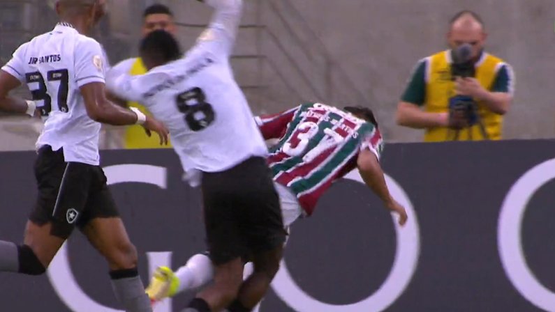 Patrick de Paula em Fluminense x Botafogo | Campeonato Brasileiro 2022