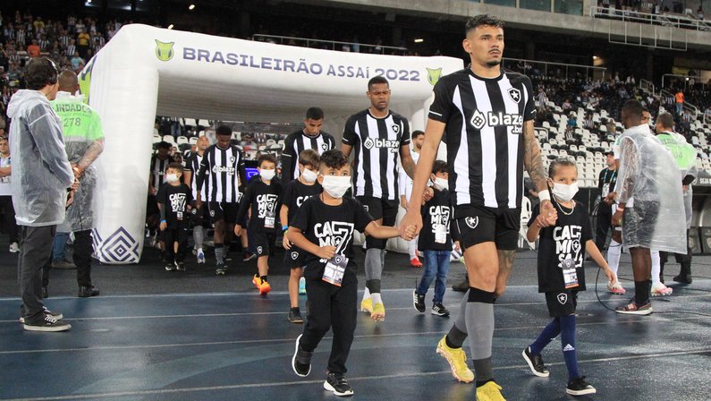 Chances de Libertadores para o Botafogo reduzem para apenas 4% a três rodadas do fim do Brasileirão