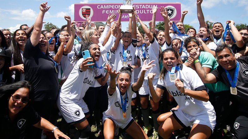 Futebol feminino do Botafogo vai receber R$ 5 milhões do patrocínio da Parimatch
