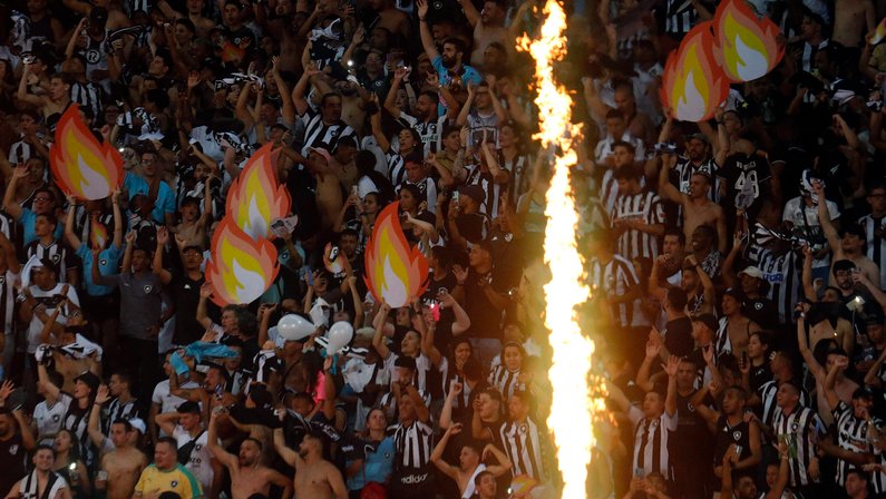 Ex-jogador se empolga com torcida do Botafogo: ‘Fiquei encantado. O que fez foi impressionante’