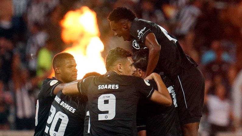 Vitória contra o Santos traz certezas ao Botafogo