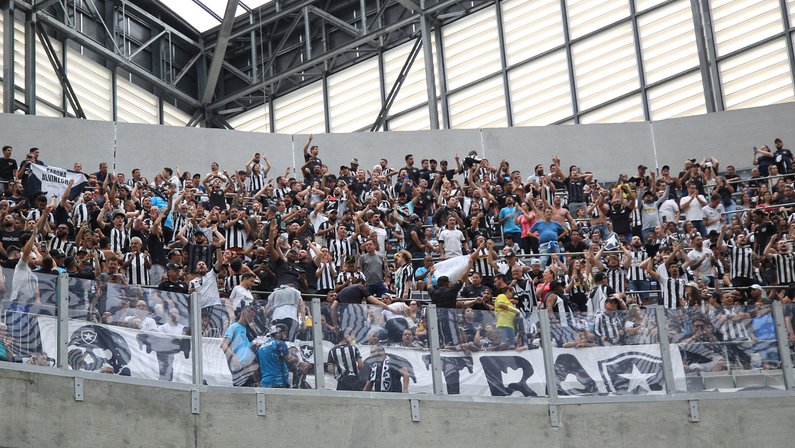 Botafogo agradece à torcida pelo apoio: ‘Se fez presente em grande número em todos os estádios do país. Paixão sem igual’