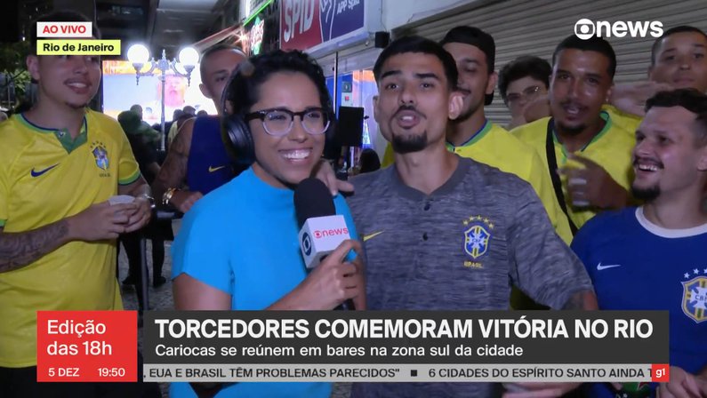 Torcida do Botafogo ‘domina’ entrada ao vivo da GloboNews sobre vitória do Brasil e diverte jornalista alvinegra com pedidos de Tiquinho e Jeffinho na Seleção; veja