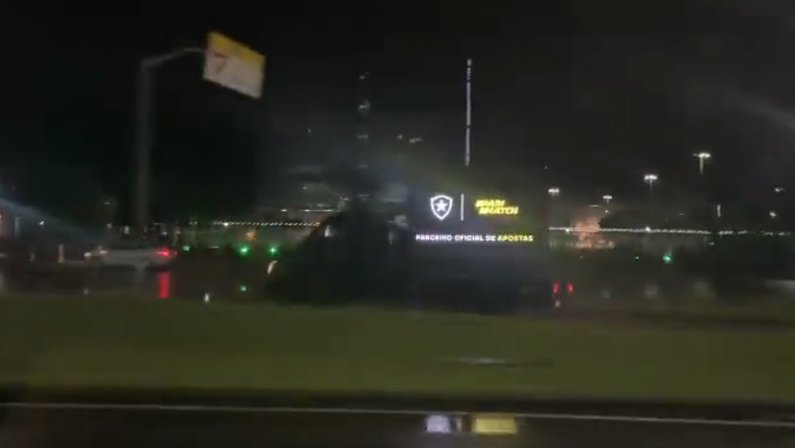 (Irado!) Botafogo espalha ‘Rota Trucks’ e 50 outdoors por Rio e Niterói para divulgar patrocínio da Parimatch