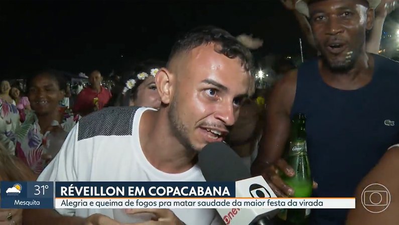 Torcedor do Botafogo pede título da Copa Sul-Americana-2023 no Réveillon de Copacabana