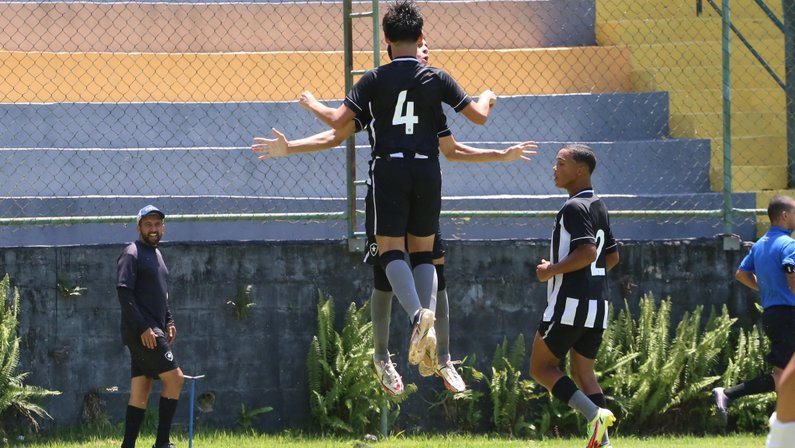 Botafogo Sub-16 vence o Volta Redonda