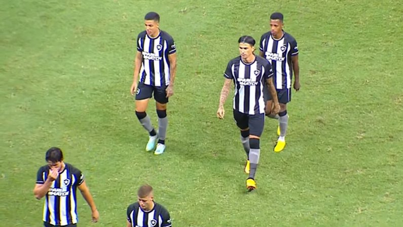Elenco em Botafogo x Flamengo | Campeonato Carioca 2023