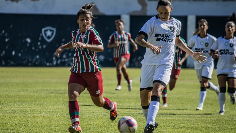Com uma jogadora a menos, Botafogo segura empate com Fluminense e lidera Copa Rio Feminina