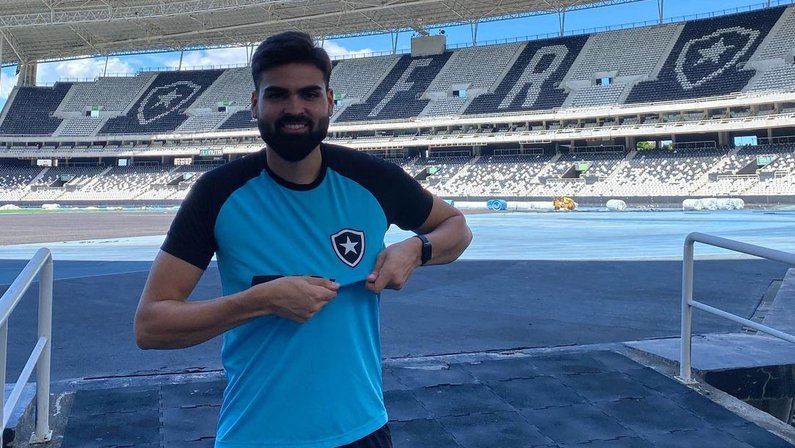 Botafogo acerta contratação de goleiro ex-CRB e Atlético-GO para o sub-20