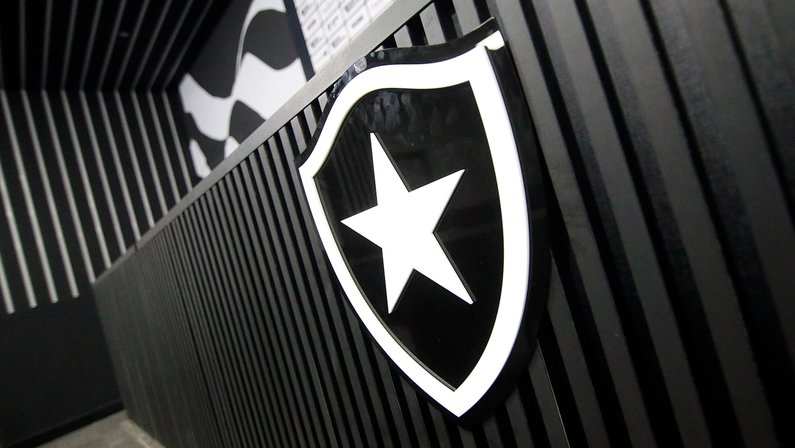 Botafogo assina acordo com credores trabalhistas e espera quitar dívidas desta natureza em menos de dez anos
